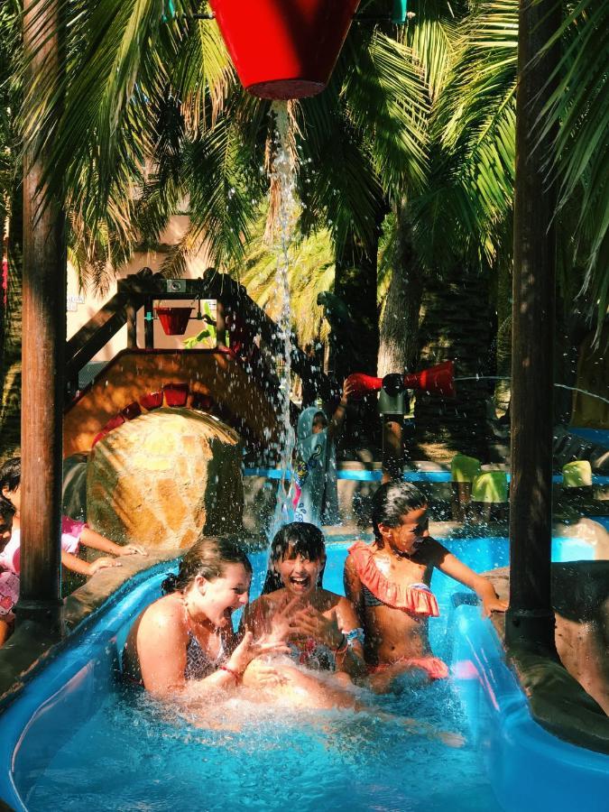 Camping & Resort La Torre Del Sol Miami Playa Luaran gambar