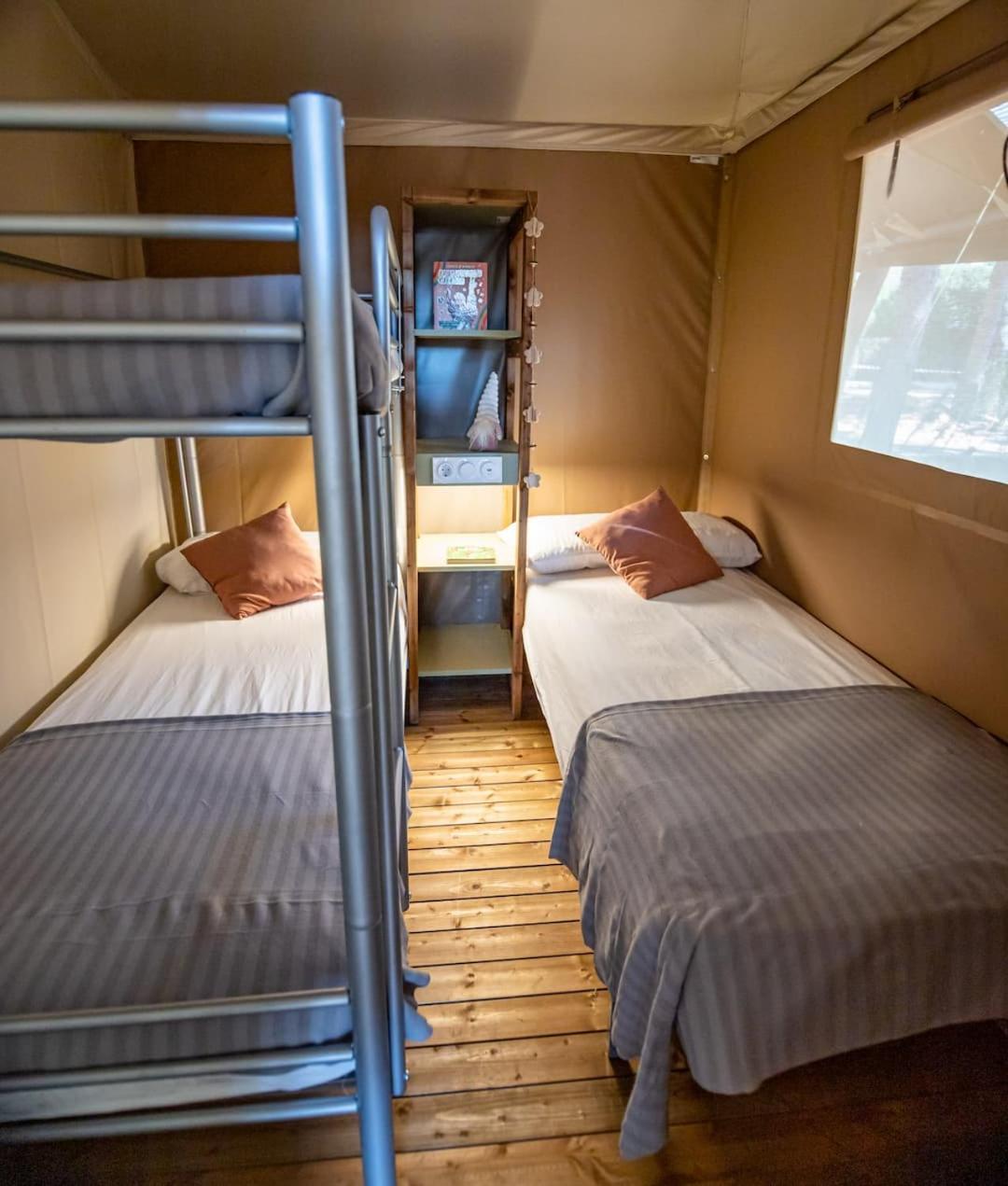 Camping & Resort La Torre Del Sol Miami Playa Luaran gambar